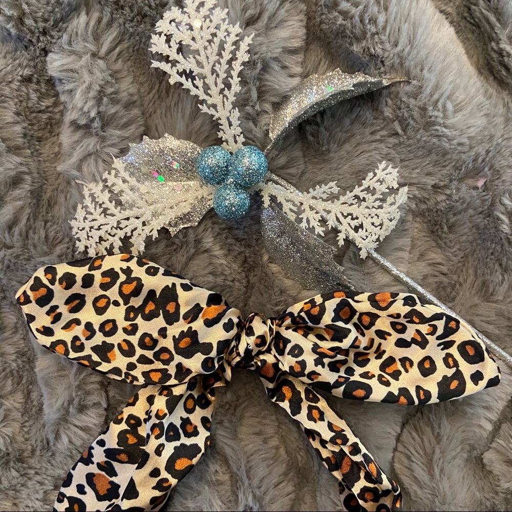 Leopard Print Hairband - Picture 2 of 3